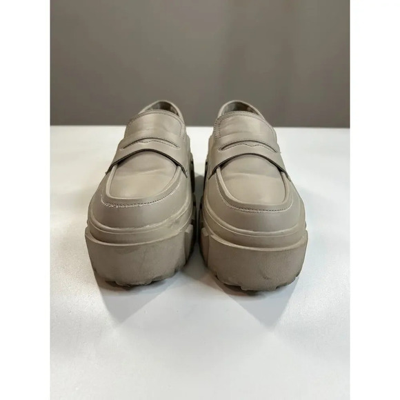 ASOS DESIGN Chunky Loafers Womens 11 Beige/Taupe Faux Leather Platform Y2K - Picture 2 of 7